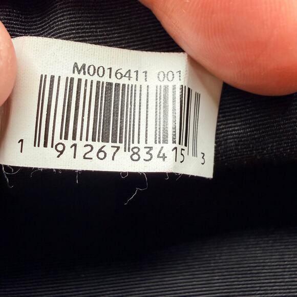 Marc Jacobs Black Pebbled Leather Round Crossbody Bag - Picture 11 of 12